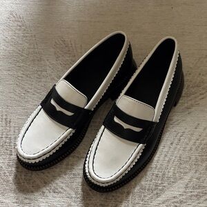 Freda Salvador Two-Tone Black and White Women’s Loafers NWOT, Hard to find